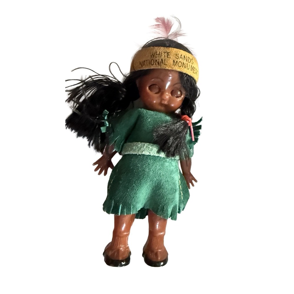 Native American Souvenir Doll White Sands National Monument Sleepy Side Eye 4"